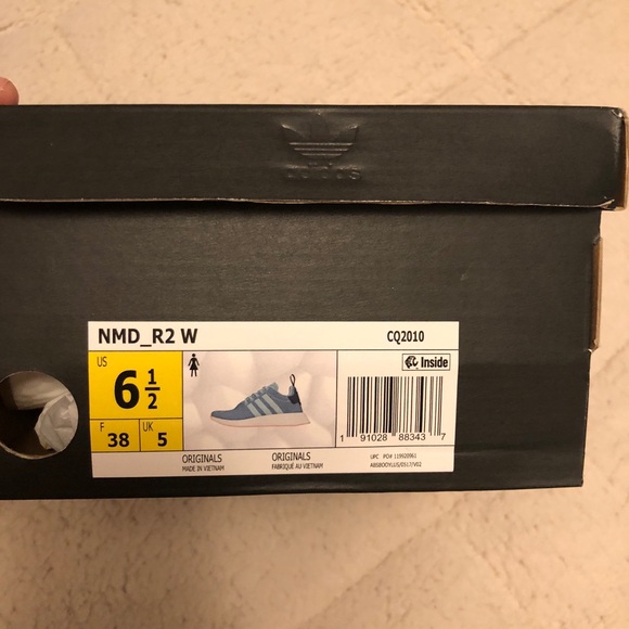 NWT Adidas NMD R2 - Picture 5 of 5